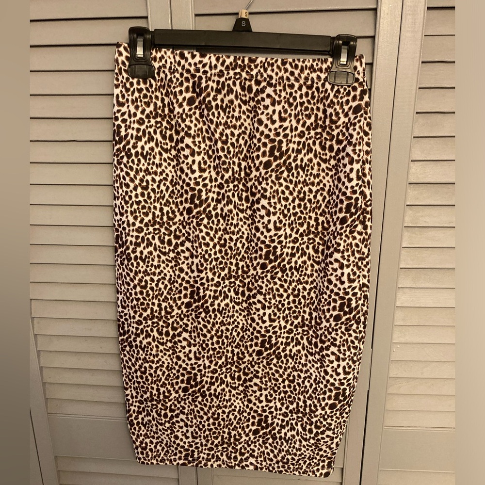 Pencil skirt